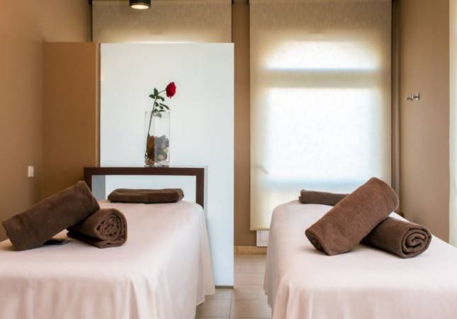Confortables habitaciones en Hotel Balneario Vichy Catalan. Disfruta  nuestro Spa y Masaje en Girona
